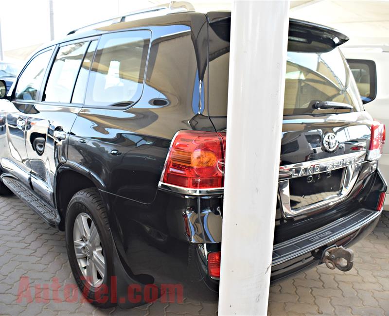 TOYOTA LAND CRUISER GXR MODEL 2014 - BLACK - 93,000 KM - V8 