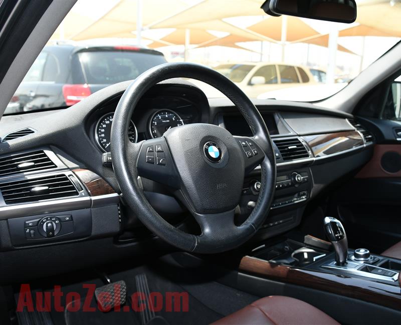 BMW X5- 2013- GRAY- 160 000 KM- GCC SPECS