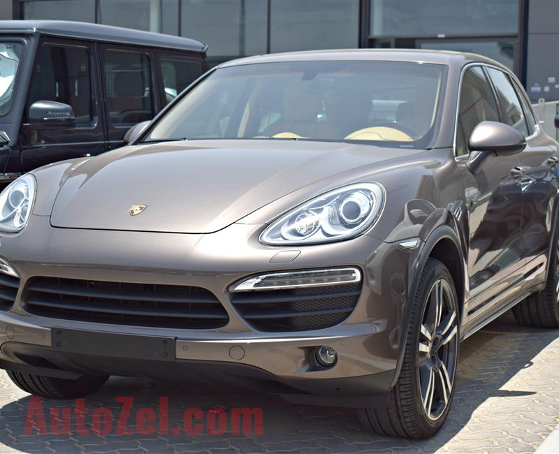 PORSCHE CAYENNE 4.8, V8- 2014- BROWN