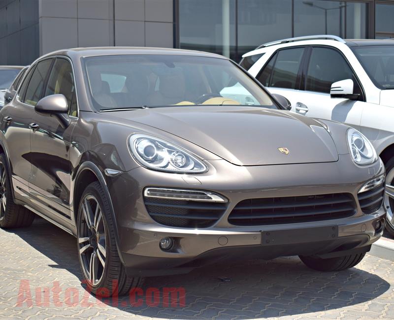 PORSCHE CAYENNE 4.8, V8- 2014- BROWN