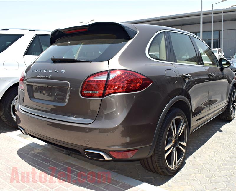 PORSCHE CAYENNE 4.8, V8- 2014- BROWN