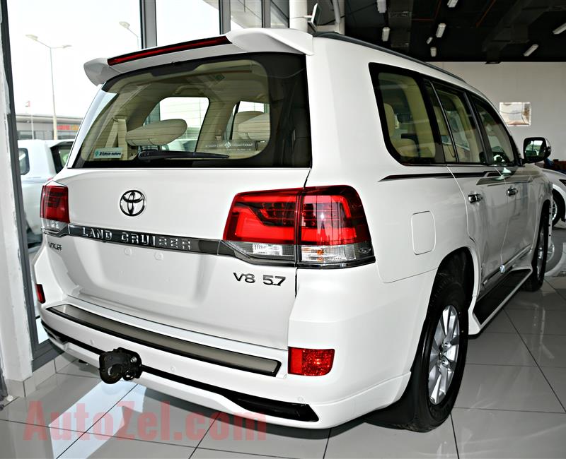 TOYOTA LAND CRUISER VXR MODEL 2018 - WHITE - ZERO KM - V8 - GCC 