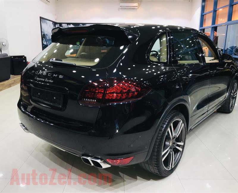 PORSCHE CAYENNE TURBO- 2013- BLACK- 146 000 KM- GCC