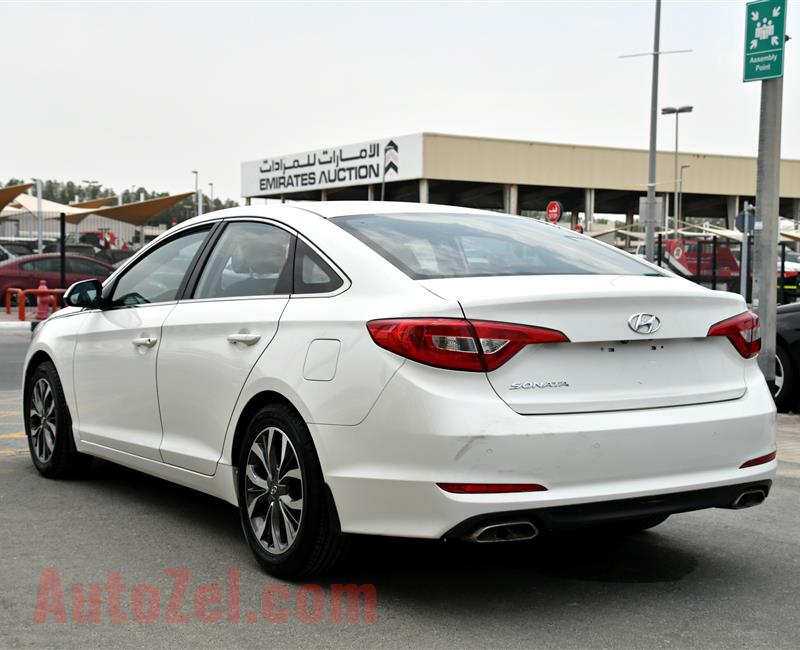 HYUNDAI SONATA, V4- 2016- WHITE- 121 000 KM- GCC