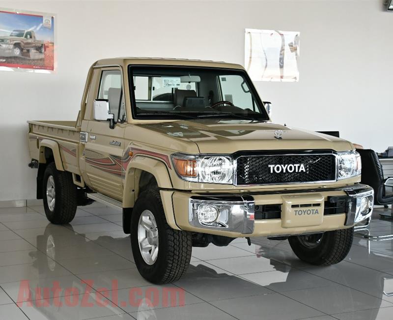 TOYOTA LAND CRUISER PICK UP MODEL 2019 - BEIGE - ZERO KM - GCC 