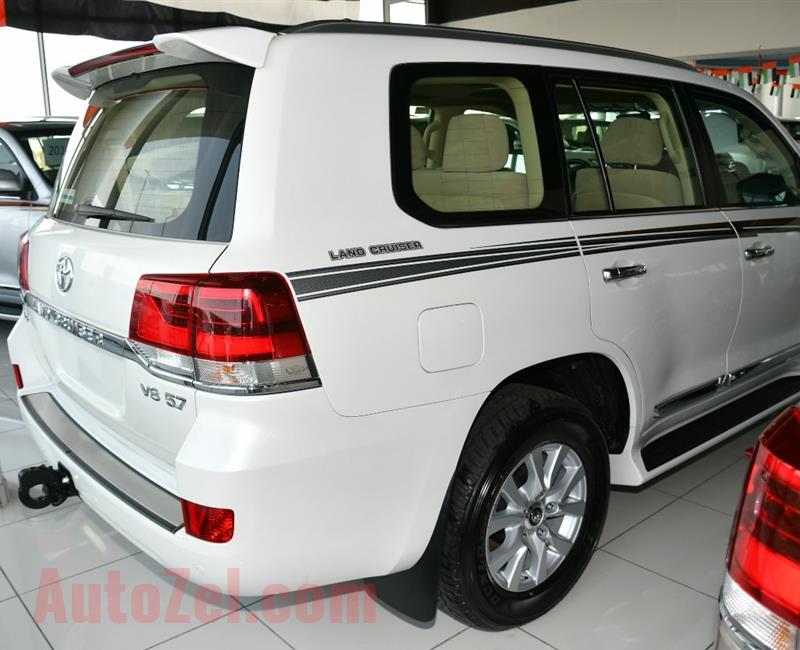 TOYOTA LAND CRUISER  GXR MODEL 2019 - WHITE - ZERO KM - V8 - GCC 