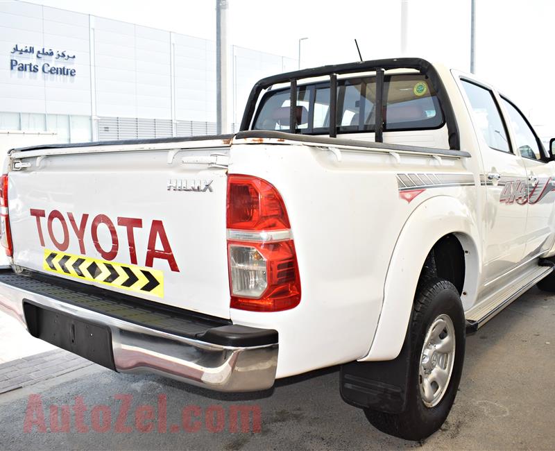 TOYOTA HILUX PICK UP 4X4 GLX, V4- 2014- WHITE- 200 000 KM- GCC