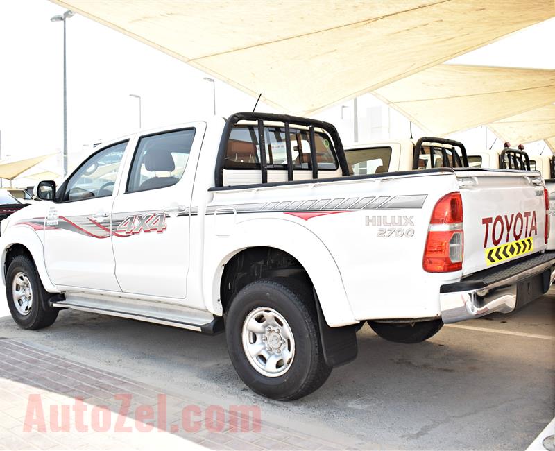 TOYOTA HILUX PICK UP 4X4 GLX, V4- 2014- WHITE- 200 000 KM- GCC