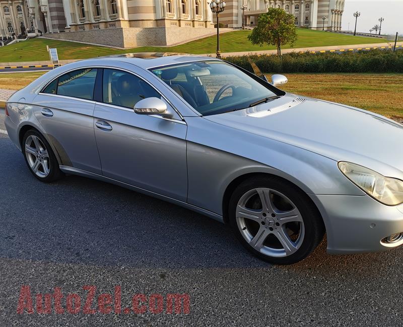 Mercedes Benz CLS 350, like new clean in & out, no single scratch