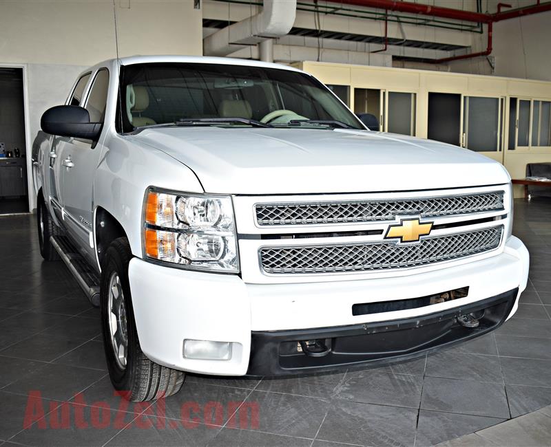 CHEVROLET SILVERADO  MODEL 2012 - WHITE - 250,000 KM - V8 - GCC 