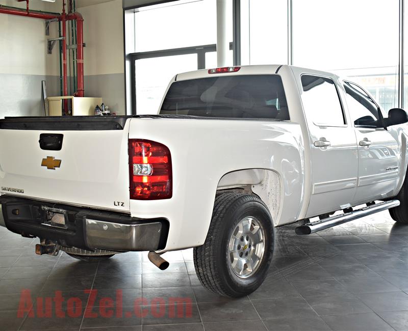 CHEVROLET SILVERADO  MODEL 2012 - WHITE - 250,000 KM - V8 - GCC 