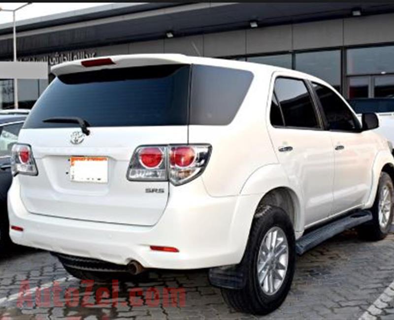 Toyota Fortuner SR5 - Single lady owner - Family Car 7 seater