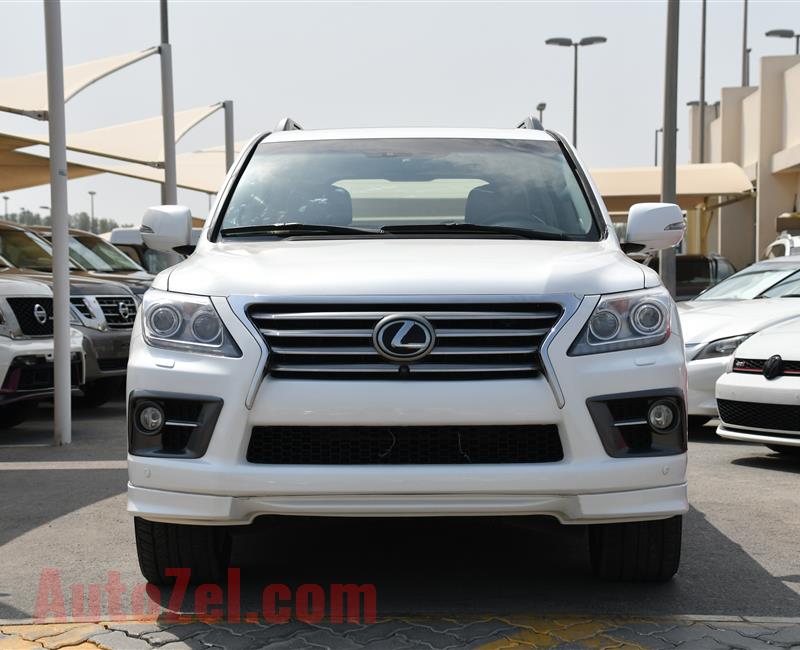 LEXUS LX570- 2012- WHITE- 161 000 KM- GCC SPECS