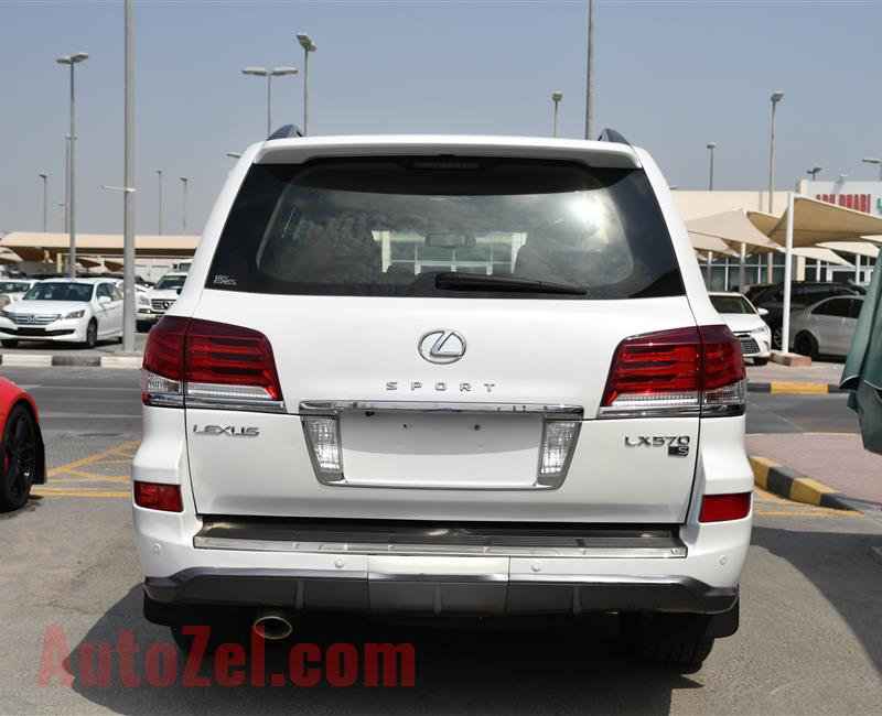 LEXUS LX570- 2012- WHITE- 161 000 KM- GCC SPECS