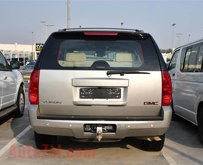 GMC YUKON- 2008- GOLD- 150 000 KM- GCC SPECS