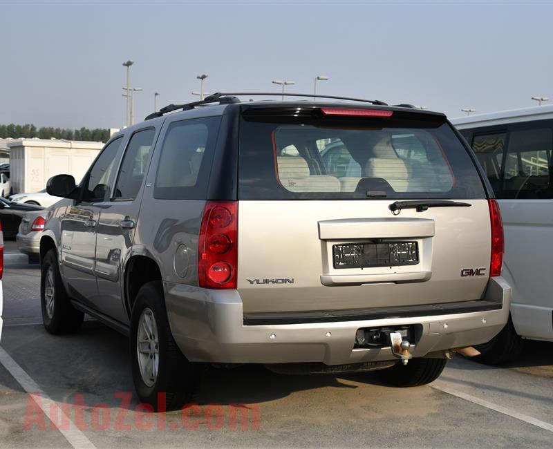 GMC YUKON- 2008- GOLD- 150 000 KM- GCC SPECS