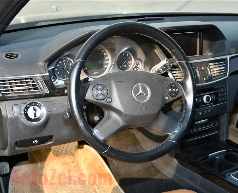 MERCEDES-BENZ E300- 2010- BLACK- 144 000 KM- GCC SPECS