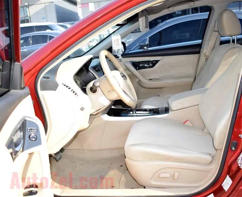 nissan altima model 2013 - red - 250,000 km - v6 - gcc 