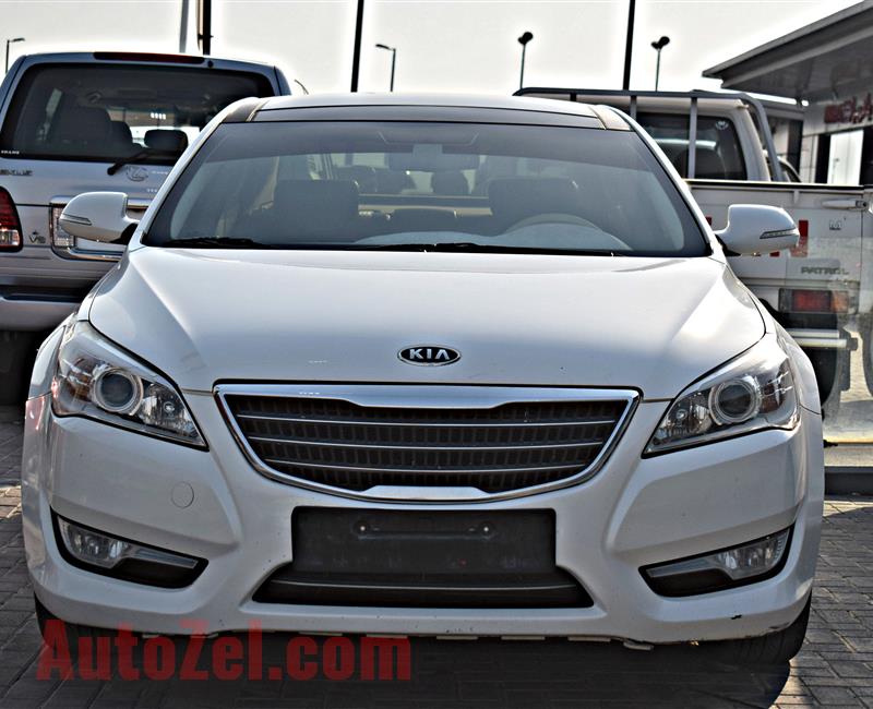 kia cadenza model 2013 - white - 240 ,000 km - v6 - gcc 