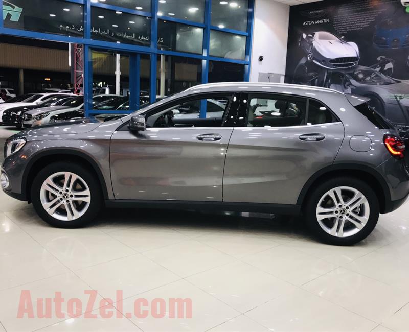 MERCEDES-BENZ GLA250, V4- 2018- GREY- 8 000 KM- EUROPEAN SPECS