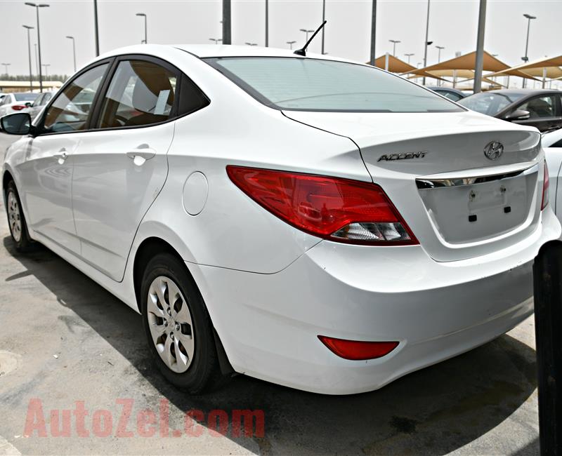 HYUNDAI ACCENT MODEL 2015WHITE - 83,000 KM - V4 - GCC 