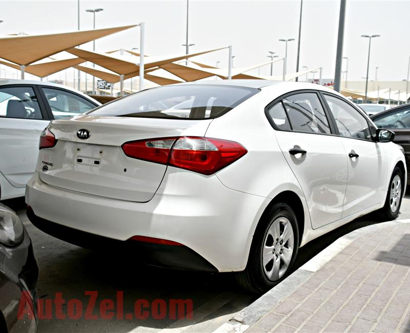 KIA CERATO MODEL 2016 - WHITE - 78,000 KM - V4 - GCC 