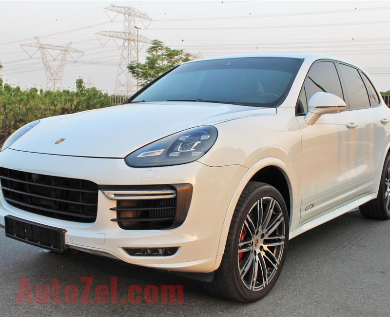 PORSCHE CAYENNE GTS- 2016- WHITE- 35 000 KM- GCC SPECS