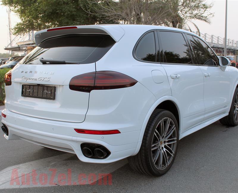 PORSCHE CAYENNE GTS- 2016- WHITE- 35 000 KM- GCC SPECS