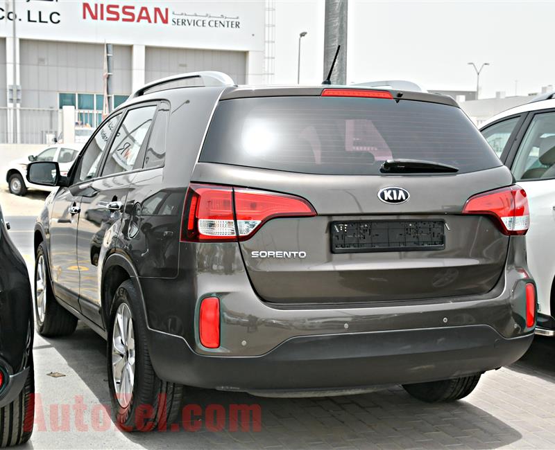 kia sorento model 2015 - brown - 128,000 km - v6 - gcc 