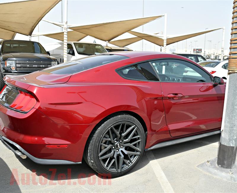 FORD MUSTANG MODEL 2018 - RED - 2000 MILEAGE  - V4 - CAR SPECS IS AMERICAN 