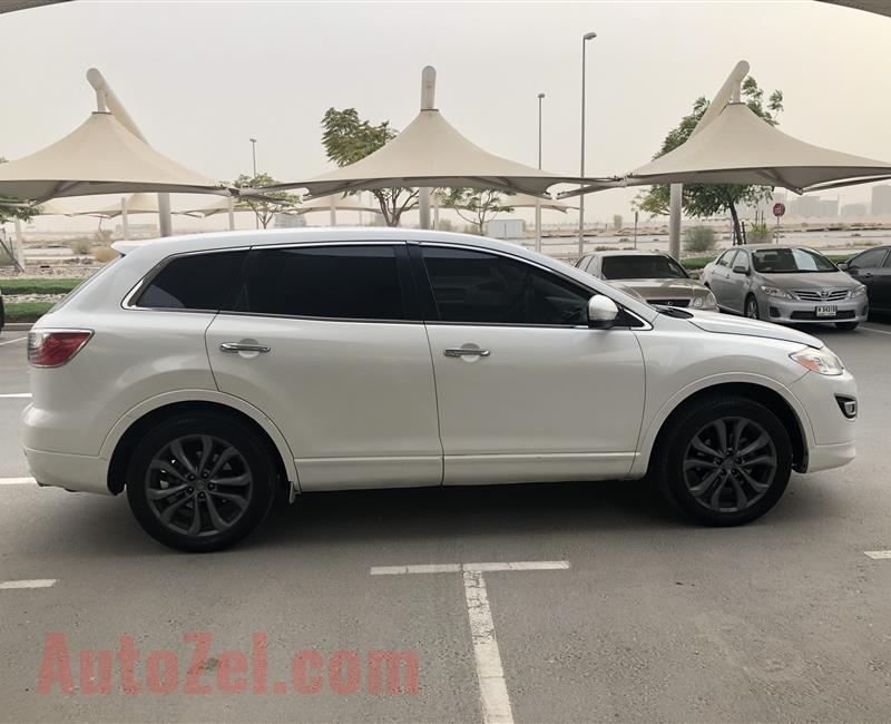 Mazda CX-9 Family car SUV 7 seats 