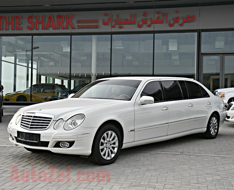 MERCEDES BENZ E350 MODEL 2009 - WHITE - 38,000 KM - V6 - GCC 