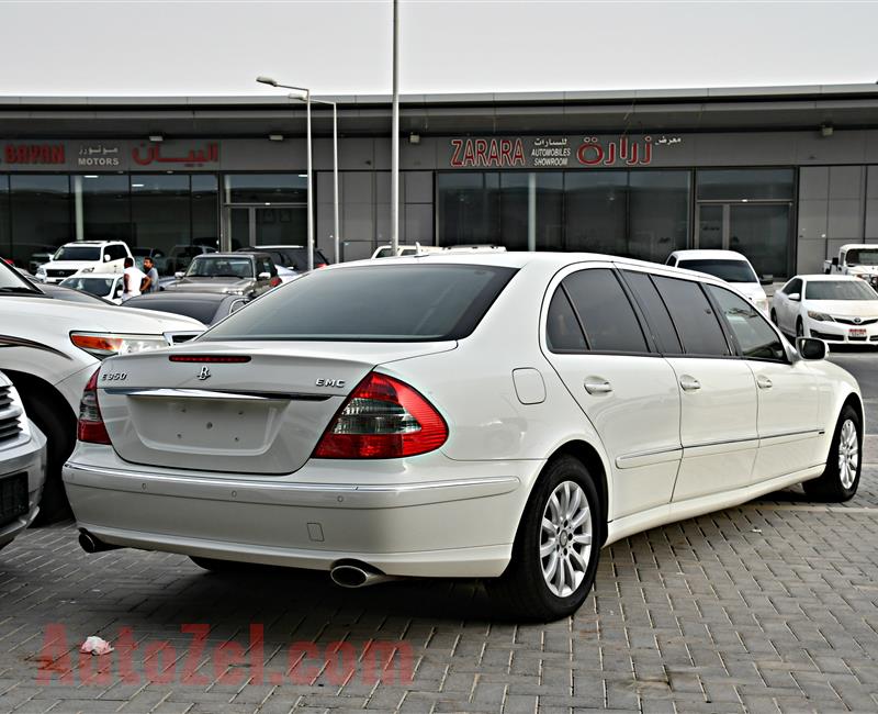MERCEDES BENZ E350 MODEL 2009 - WHITE - 38,000 KM - V6 - GCC 