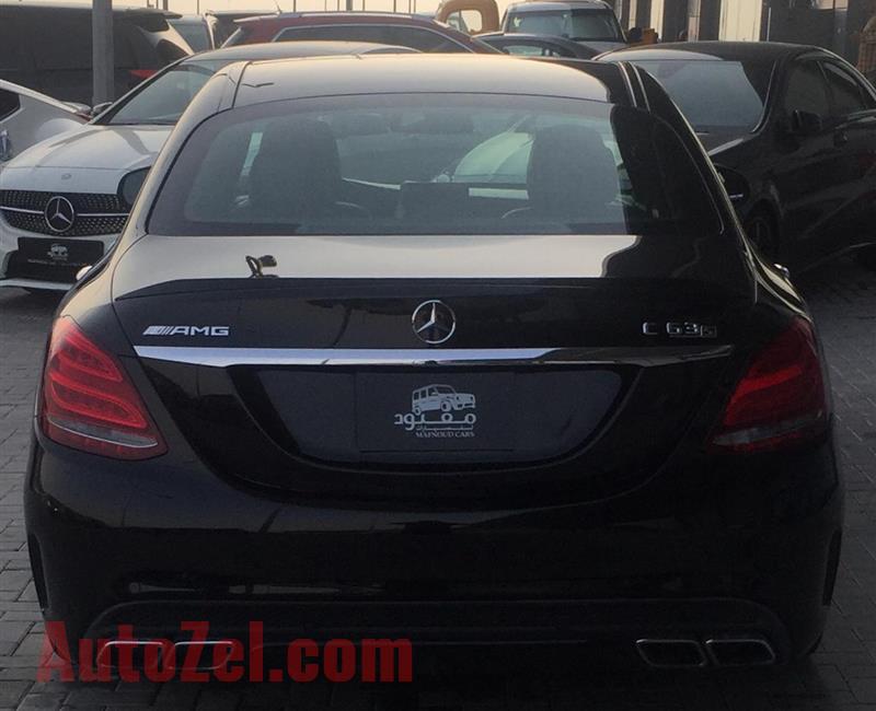 MERCEDES-BENZ C63- 2017- BLACK- 20 000 KM- AMERICAN SPECS