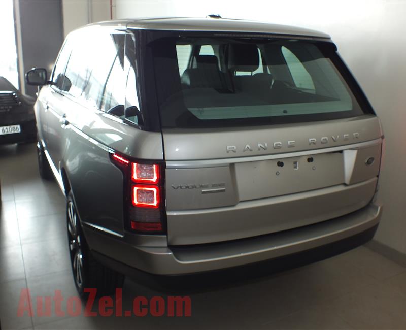 RANGE ROVER VOGUE SE- 2016- SILVER- 60 000 KM- GCC SPECS