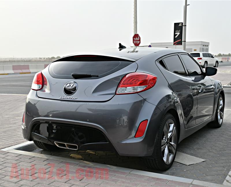 HYUNDAI VELOSTER MODEL 2015 - GREY - 85,000 KM - V4 - GCC 