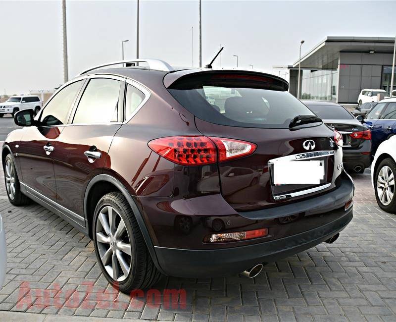 INFINITI QX50 MODEL 2015 - MAROON - 115,000 KM - V6 - GCC 