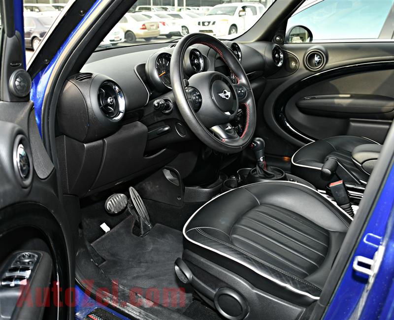 MINI COOPER ( COUNTRY MAN ) MODEL 2015 - BLUE - 25,000 KM - V4 - GCC 