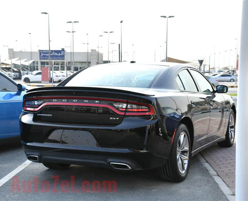 DODGE CHARGER SXT, V6- 2015- BLACK- 147 000 KM- GCC