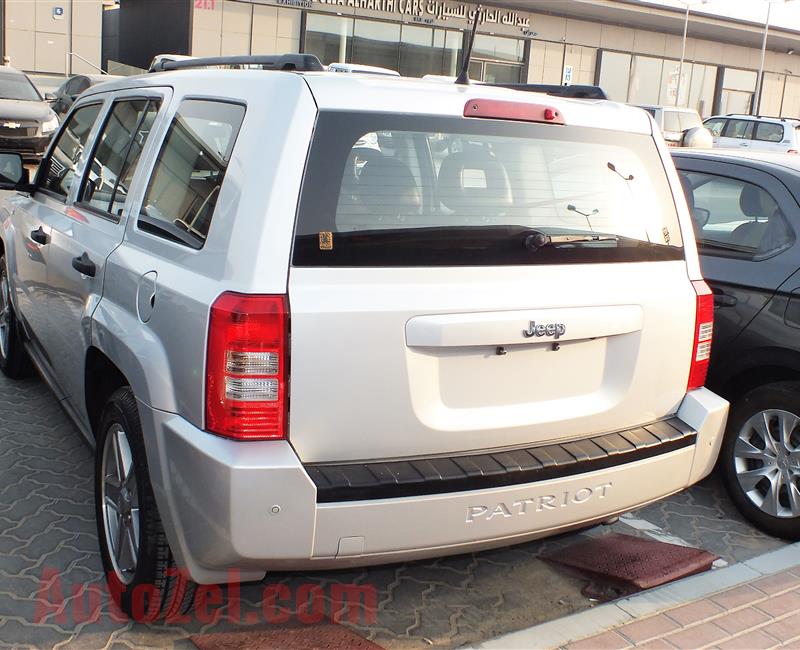 JEEP PATRIOT- 2009- SILVER- 119 000 KM- GCC SPECS