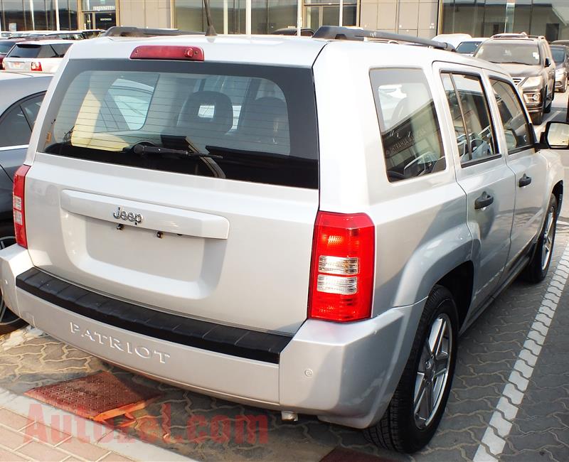 JEEP PATRIOT- 2009- SILVER- 119 000 KM- GCC SPECS