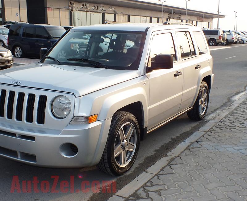 JEEP PATRIOT- 2009- SILVER- 119 000 KM- GCC SPECS