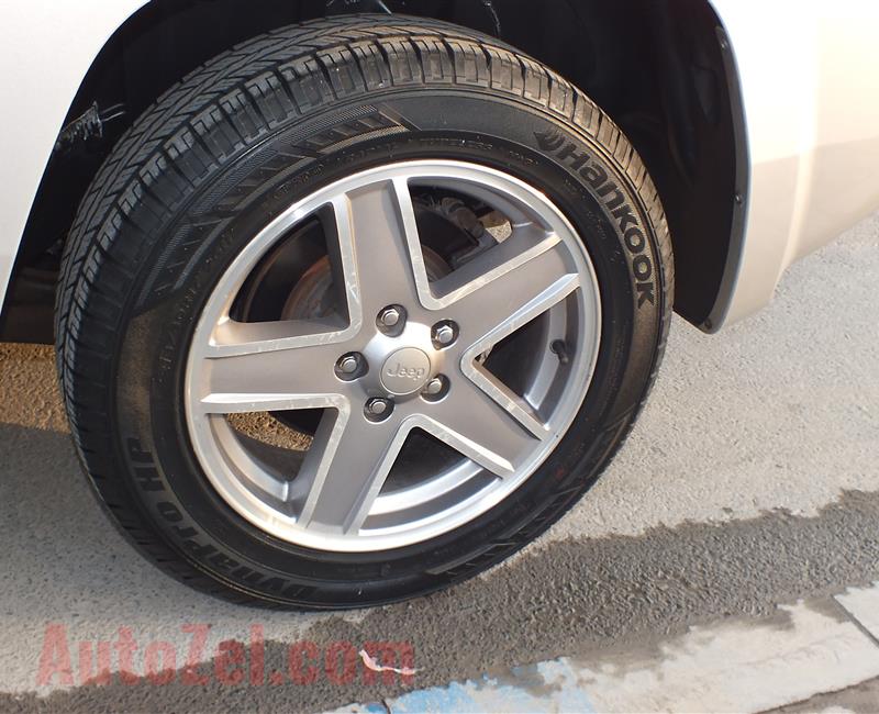 JEEP PATRIOT- 2009- SILVER- 119 000 KM- GCC SPECS