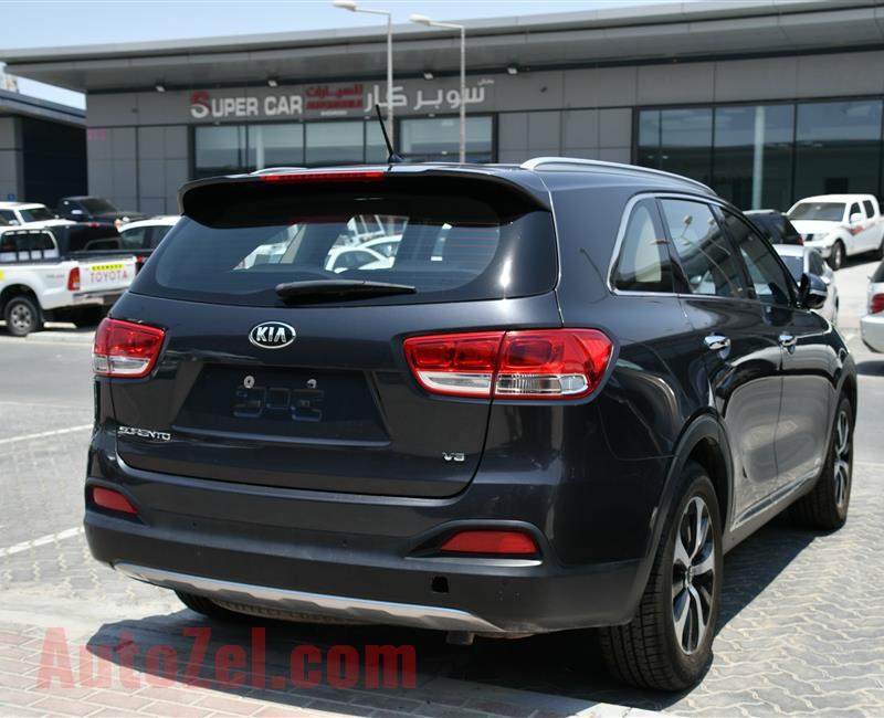 KIA SORENTO, V6- 2016- GREY- 67 000 KM- GCC