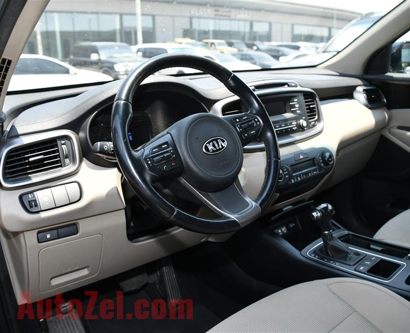 KIA SORENTO, V6- 2016- GREY- 67 000 KM- GCC