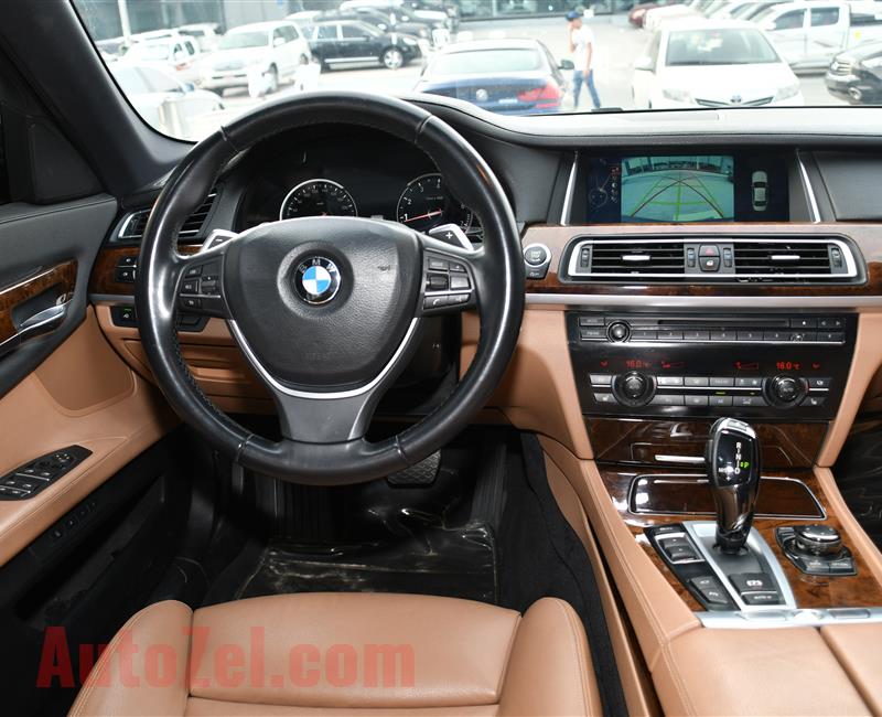 BMW 750Li, V8- 2013- BROWN- 185 000 KM- GCC