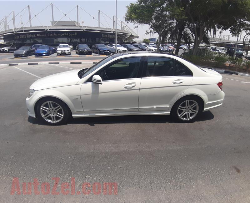 Mercedes Benz c280 gcc panaromic 