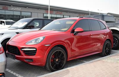 PORSCHE CAYENNE GTS, V8- 2014- RED- 200 000 KM- GCC