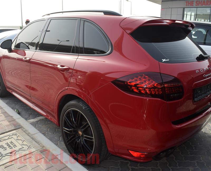 PORSCHE CAYENNE GTS, V8- 2014- RED- 200 000 KM- GCC