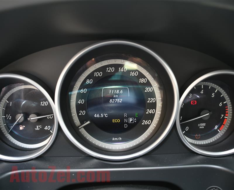 MERCEDES-BENZ E200- 2016- BLACK- 82 000 KM- GCC SPECS